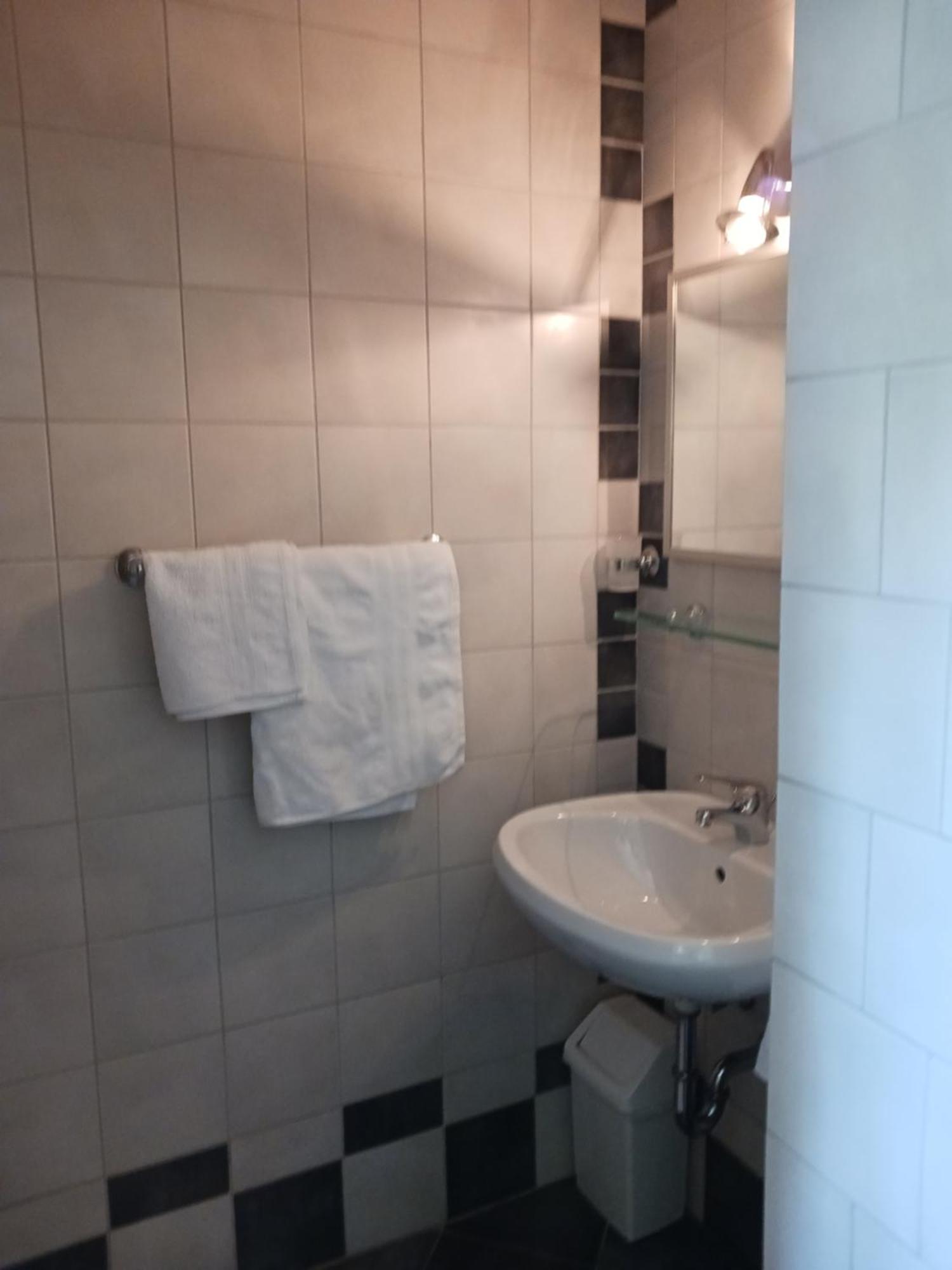 Apartment Viktoria เคลโนวีซา ภายนอก รูปภาพ
